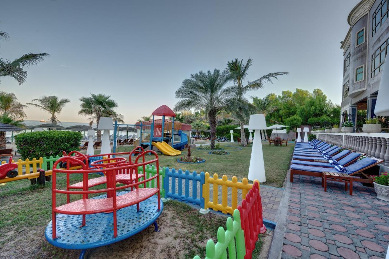 사하라 비치 리조트 앤 스파 샤르자 외부 사진 Children's play area